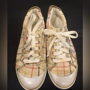 Coach Barrett Tattersall Size: 6.5B